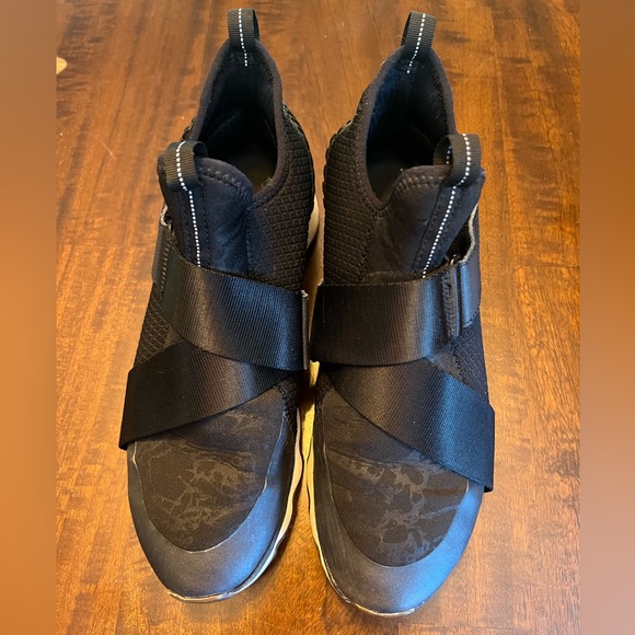 Sorel Kinetic Rnegd Shoes - Picture 1 of 5